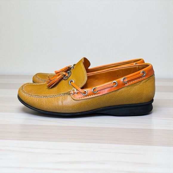 Cole Haan Orange/Tan Pebbled Leather Tasseled Driving Loafer womans sz 6B - Picture 2 of 6